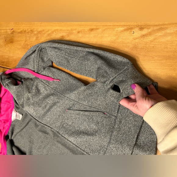 Zip up Gray hoodie with a pop of pink 💕💕 - Picture 4 of 5